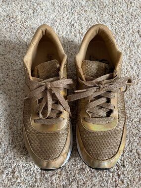 Women's Sam Edelman Gold Sneakers Size 8